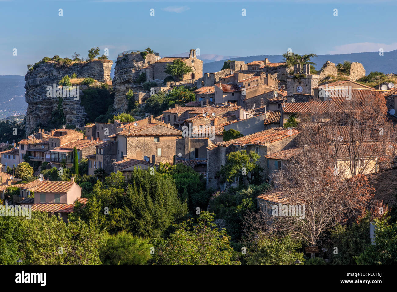 Saignon, Vaucluse; Provence, France, Europe Stock Photo