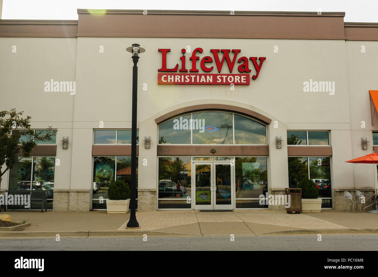 Lifeway Christian Store Hi res Stock Photography And Images Alamy
