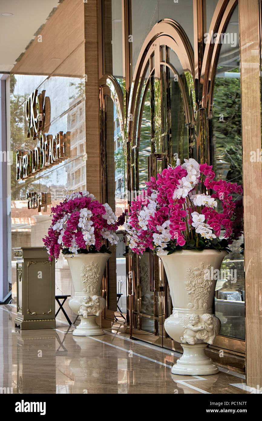 Hotel entrance doors hires stock photography and images Alamy
