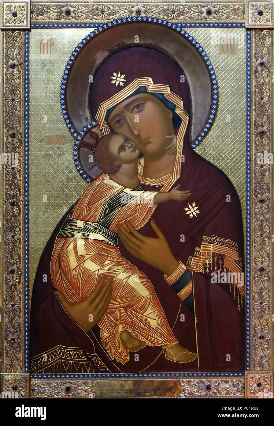 Virgin Mary with baby Jesus, Russian icon in Notre Dame Cathedral, Paris, UNESCO World Heritage Site in Paris, France Stock Photo