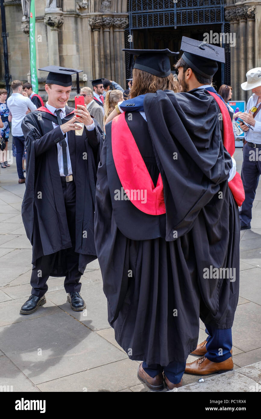 2019 year for women- Graduation uni bristol what to wear 2019 year for women- Graduation uni bristol what to wear