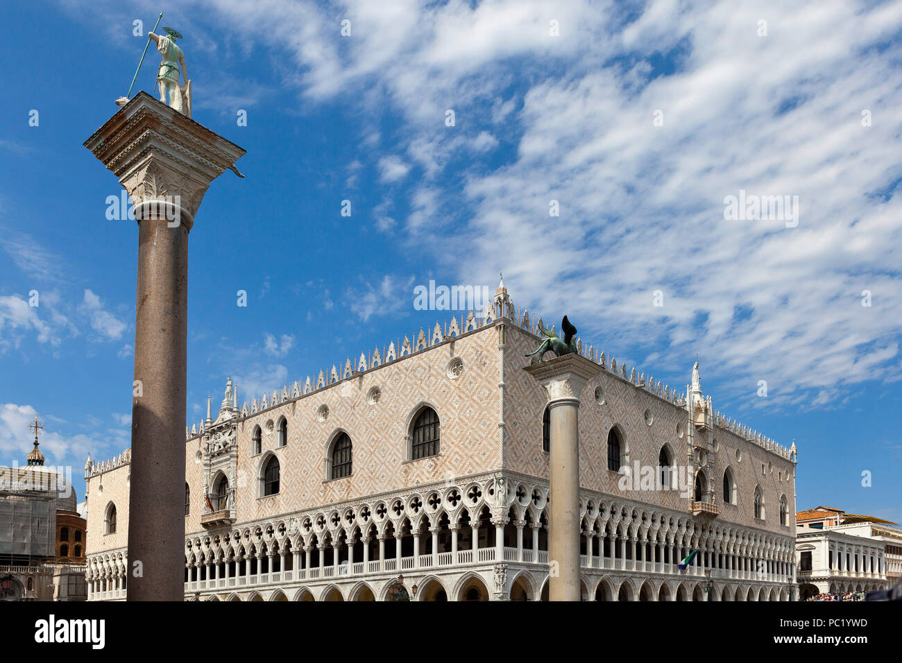 Doges palace st marks hi-res stock photography and images - Alamy