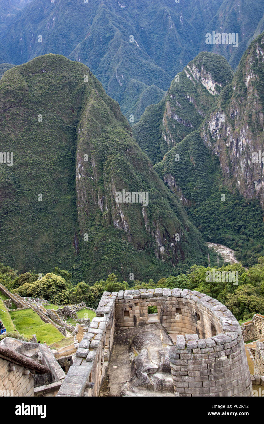Ancient Inca Ruins at Machu Picchu Stock Photo - Alamy