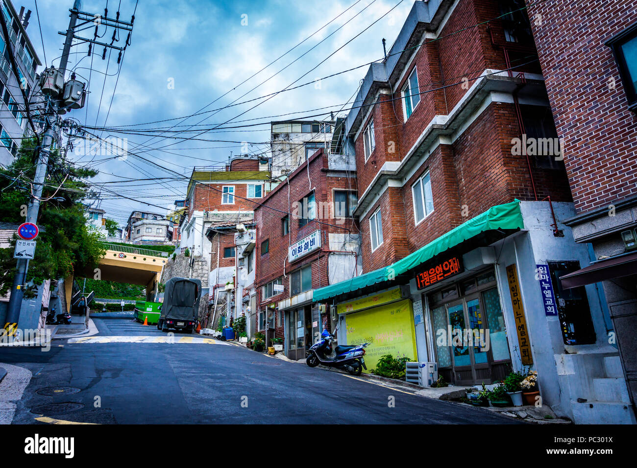 Seoul South Korea May 15 2107 Ihwa Mural Village Is A Popular Destination For Both Locals And International Tourists For Its Murals And Scenic Se Stock Photo Alamy