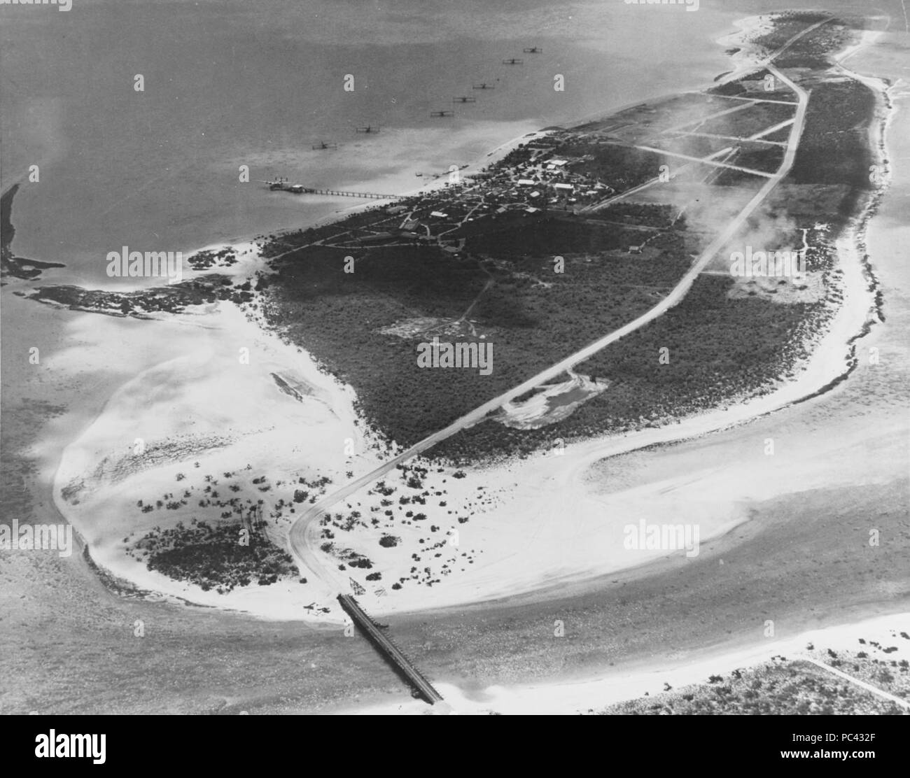 Aerial view of Peale Island, Wake, on 25 May 1941 Stock Photo Alamy