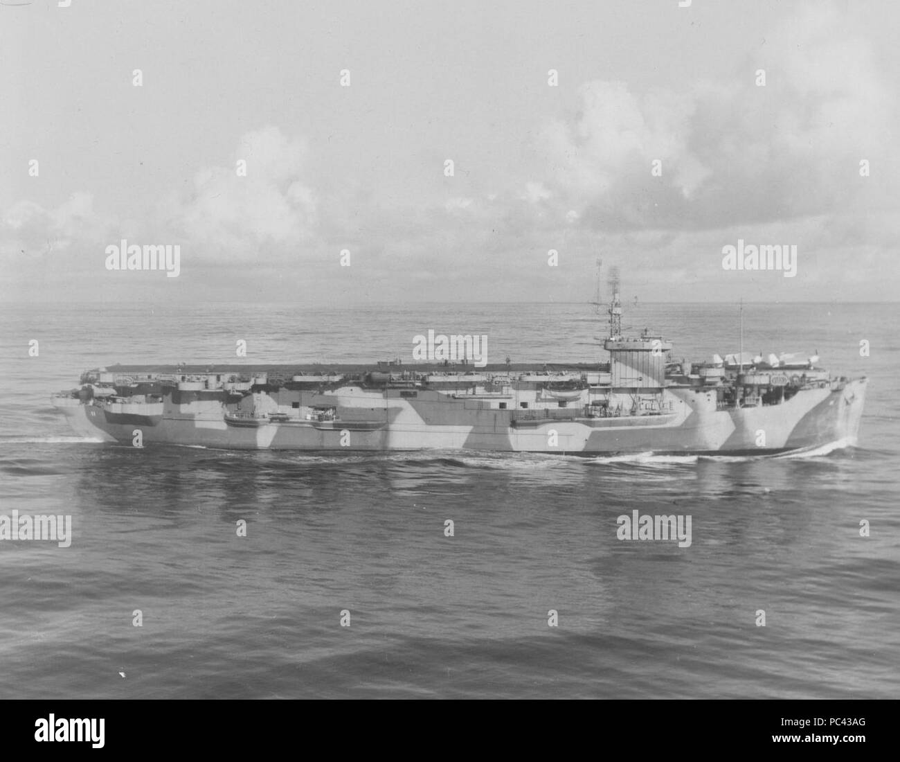 Aerial view of USS Card (CVE-11), 1944 Stock Photo - Alamy