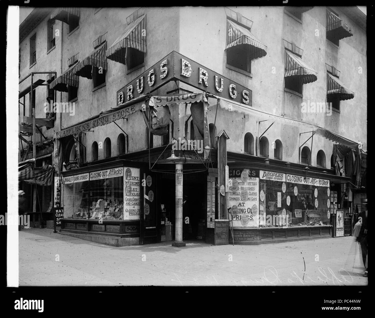 Photo of drug store Black and White Stock Photos & Images Alamy