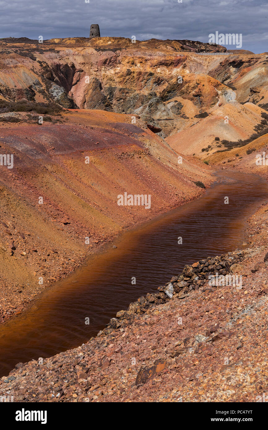 Abandoned open cast mine, Parys Mountain, Anglesey, North Wales Stock Photo