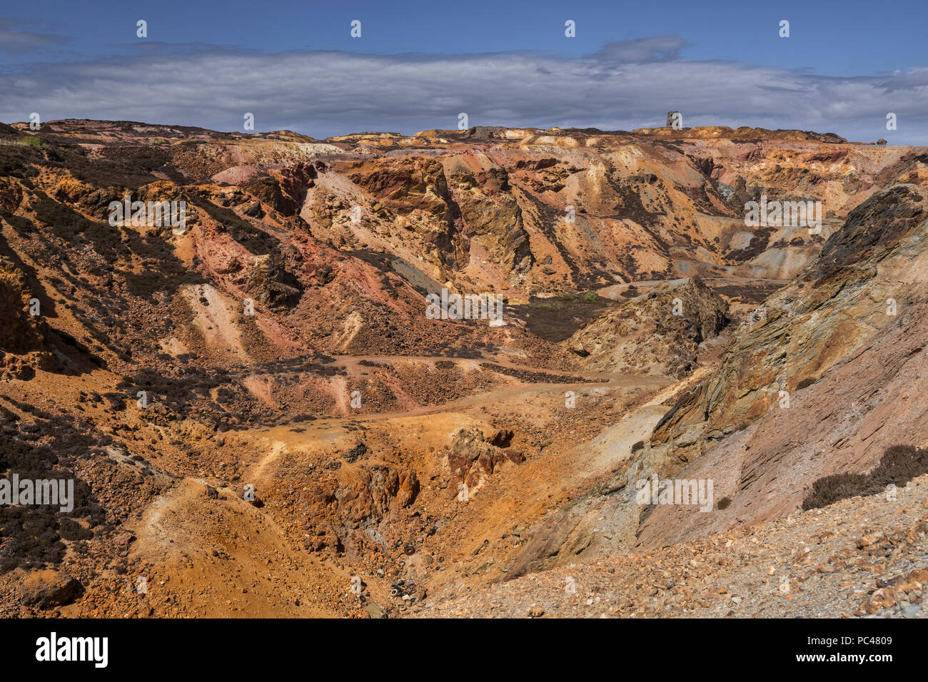 Abandoned open cast mine, Parys Mountain, Anglesey, North Wales Stock Photo
