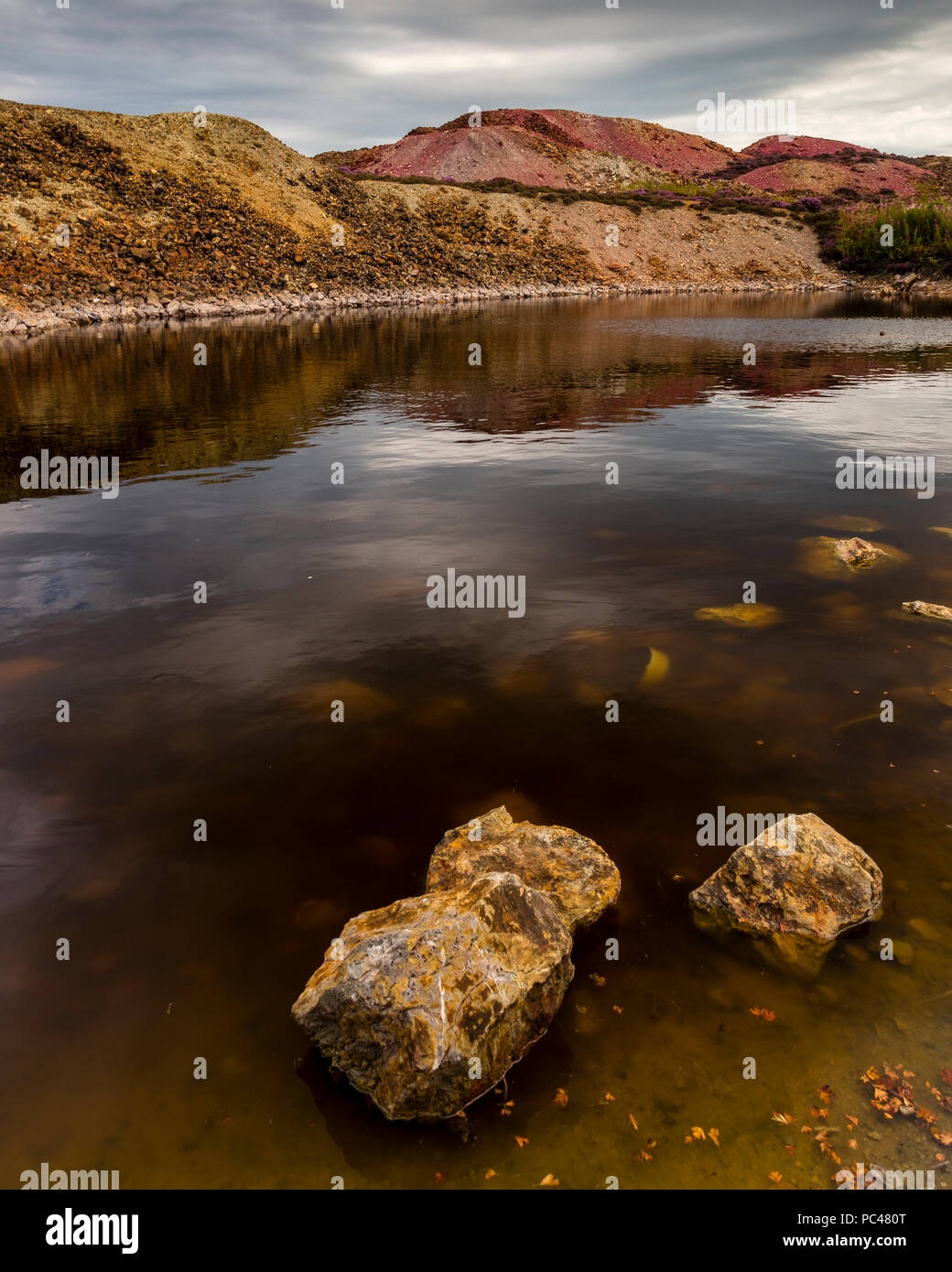 Abandoned open cast mine, Parys Mountain, Anglesey, North Wales Stock Photo