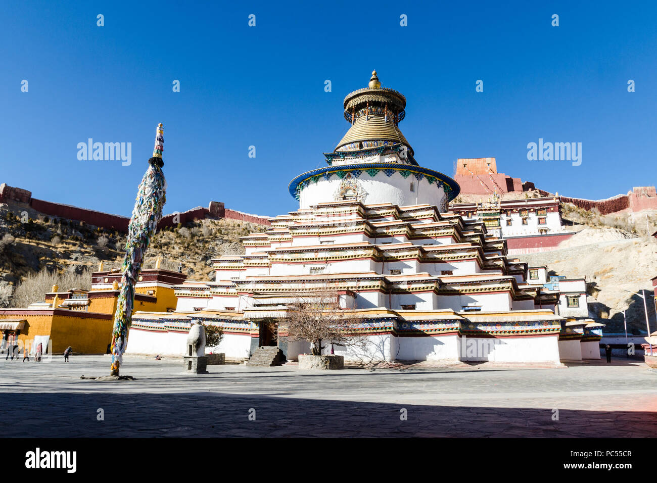 Gyantse Kumbum in Pelkor Chode or Palcho monastery, Gyantse, Tibet Stock Photo