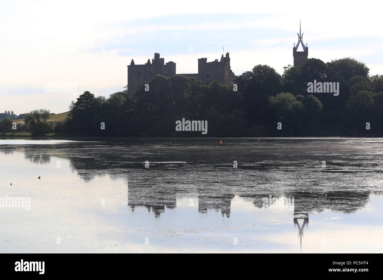 Ruin of Linlithgow Palace and Linlithgow Loch Scotland  July 2018 Stock Photo