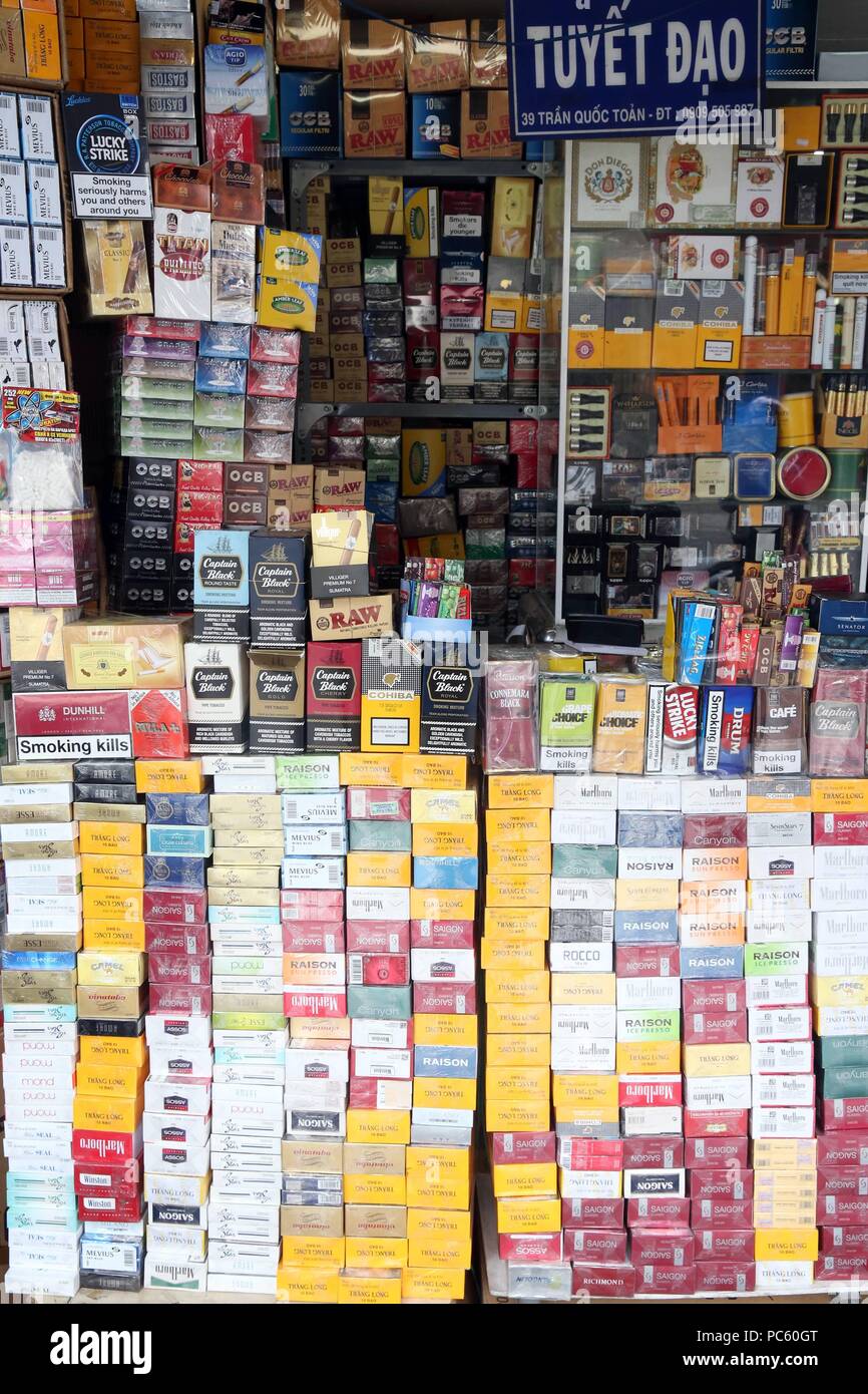 252 cigarettes Cigarettes and Tobacco for sale. Ho Chi Minh City. Vietnam. | usage  worldwide Stock Photo