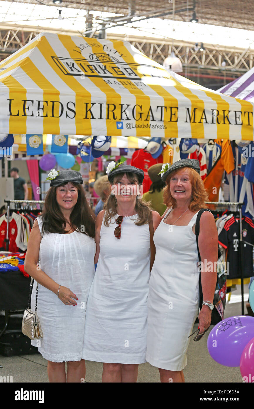 Wearing blinders hires stock photography and images Alamy