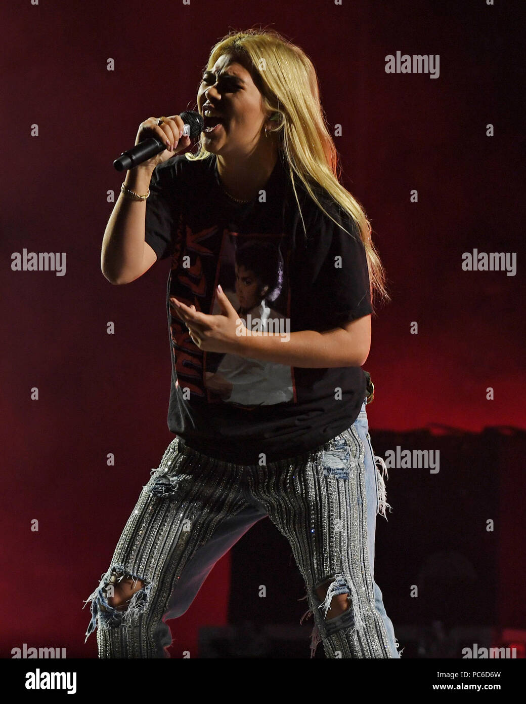 Hayley kiyoko singer hi-res stock photography and images - Alamy