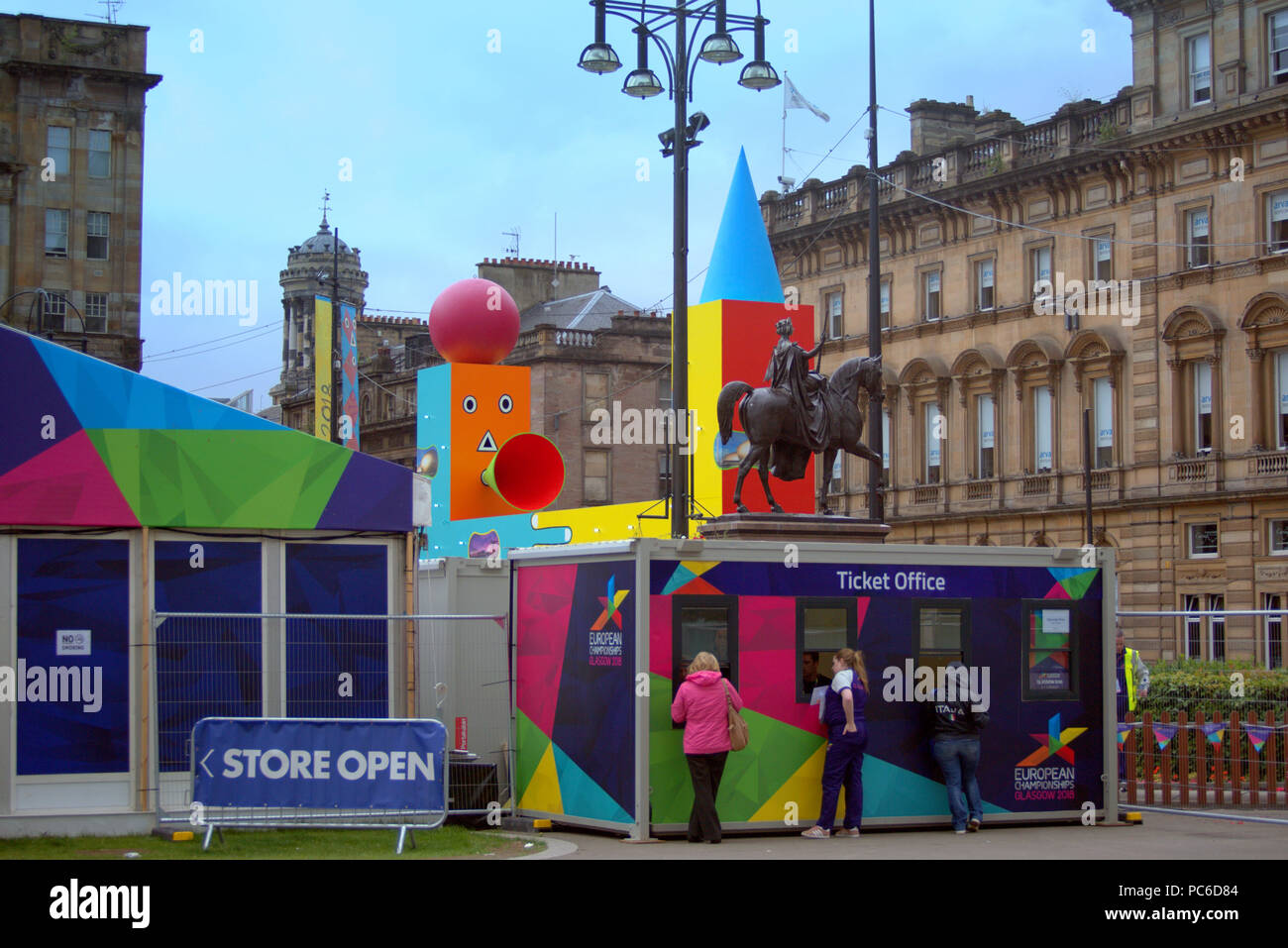 Glasgow, Scotland, UK 1st August.European championships begin in the city and Berlin  simultaneously as the city banners up for the sporting celebration in the  George square city centre. Gerard Ferry/Alamy news Stock Photo