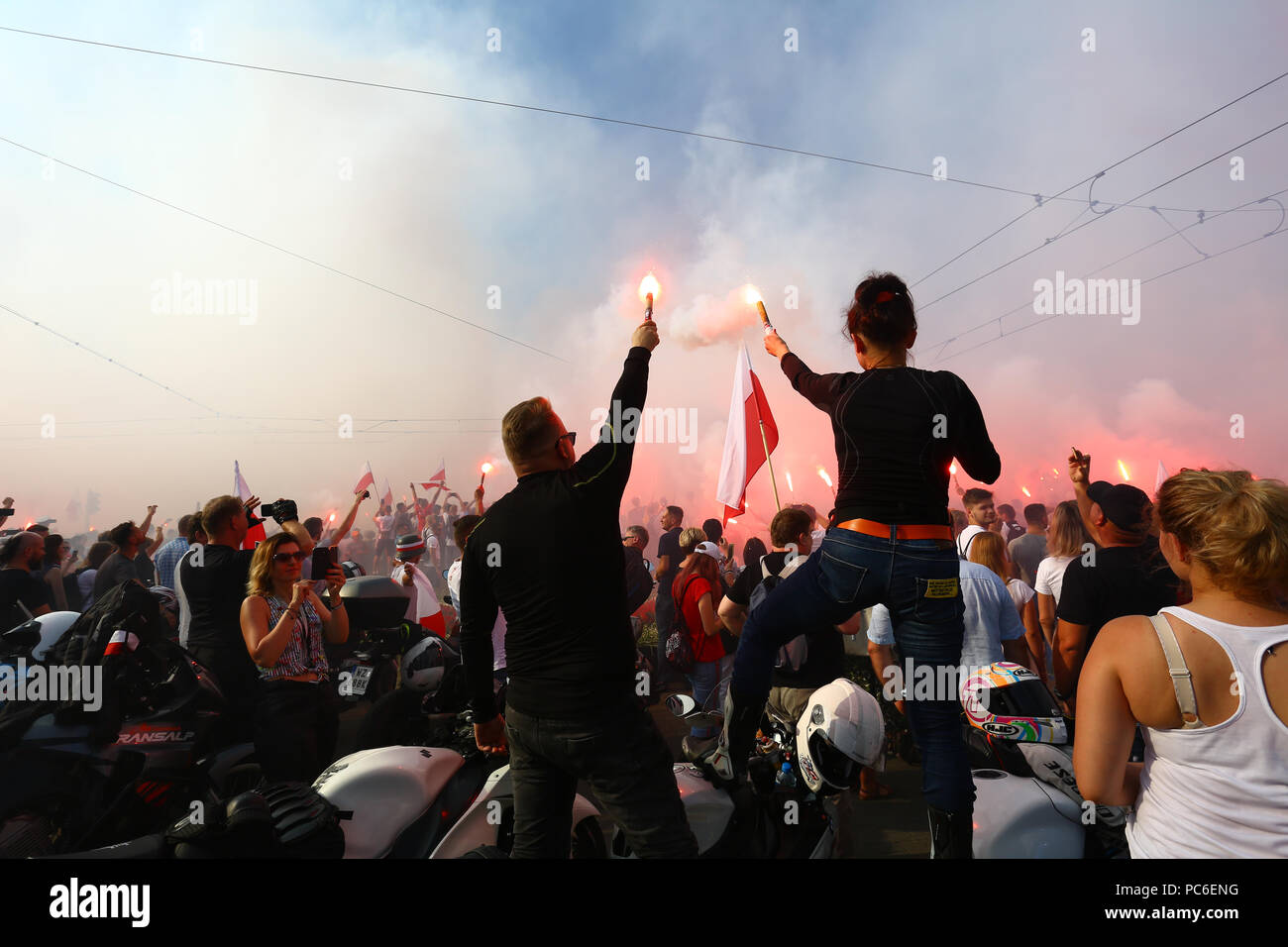 Warsaw, Poland, 1st August 2018:  Thousands gather to remember on Warsaw Uprising on its 74th anniversary in the heart of downtown. ©Jake Ratz/Alamy Live News Stock Photo