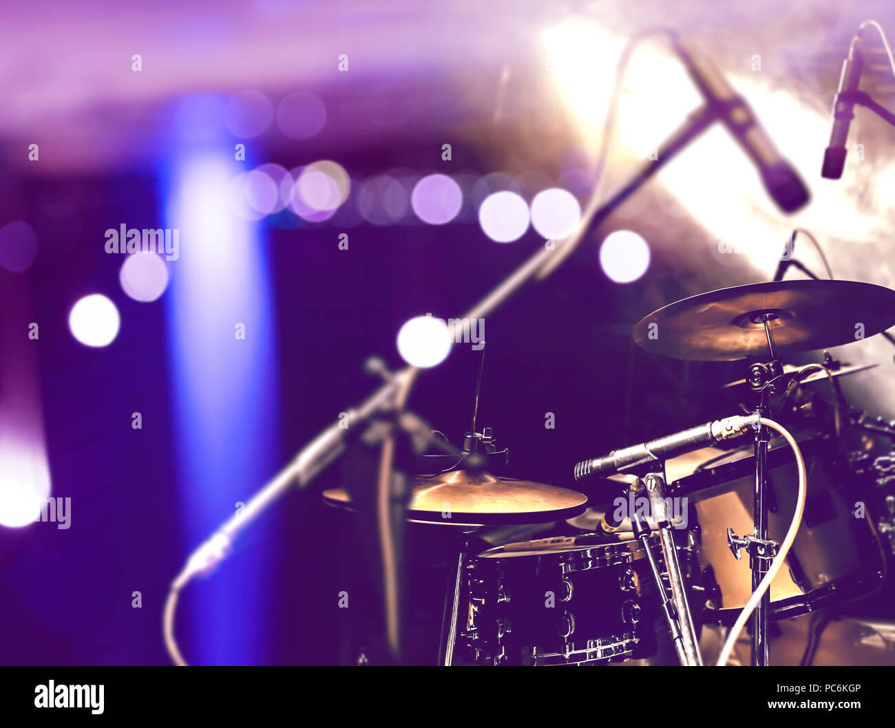 Live music background. Drum on  and night lifestyle Stock  Photo - Alamy