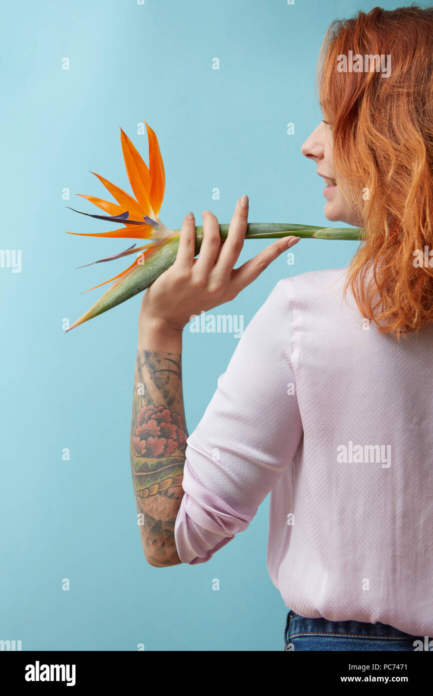 woman,bird of paradise,tattoo Stock Photo 214057285 , Alamy