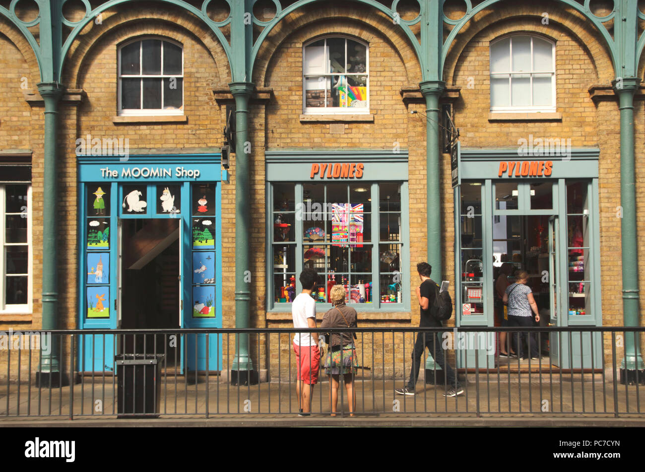 Pylones High Resolution Stock Photography and Images Alamy