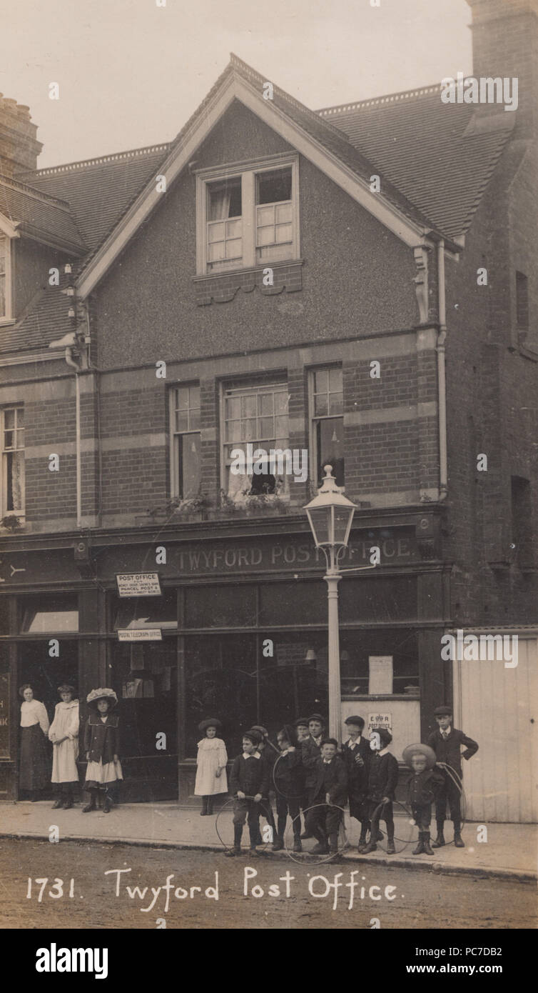 Twyford post office hires stock photography and images Alamy