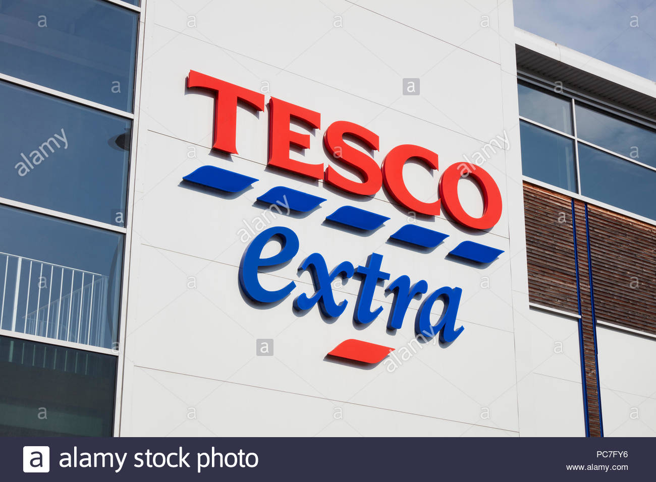 Tesco Extra Logo Stock Photos & Tesco Extra Logo Stock Images Alamy
