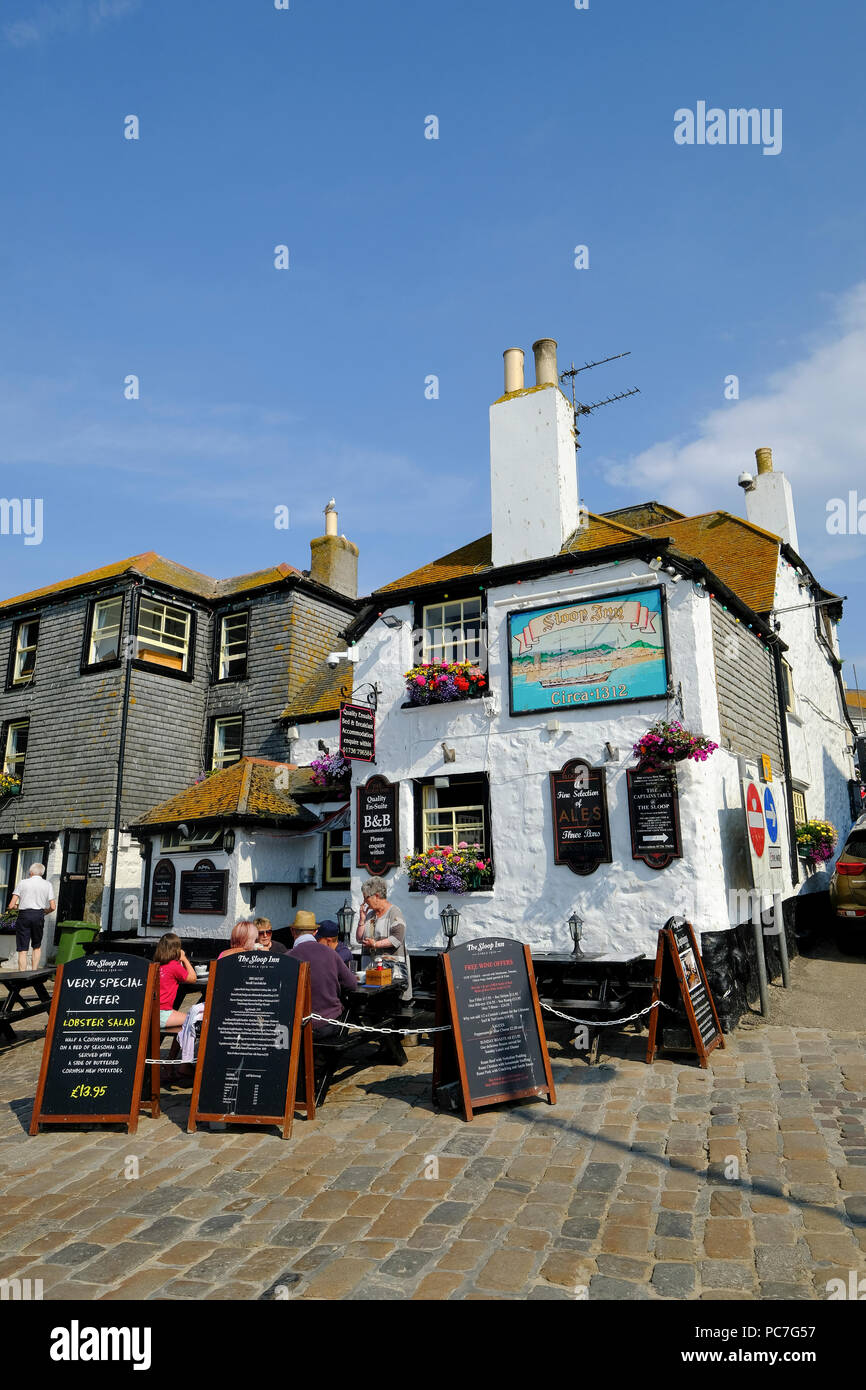The Sloop Inn High Resolution Stock Photography and Images - Alamy