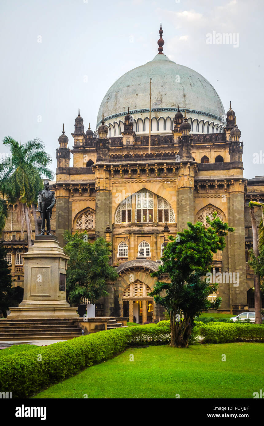 Chhatrapati shivaji maharaj statue hires stock photography and images