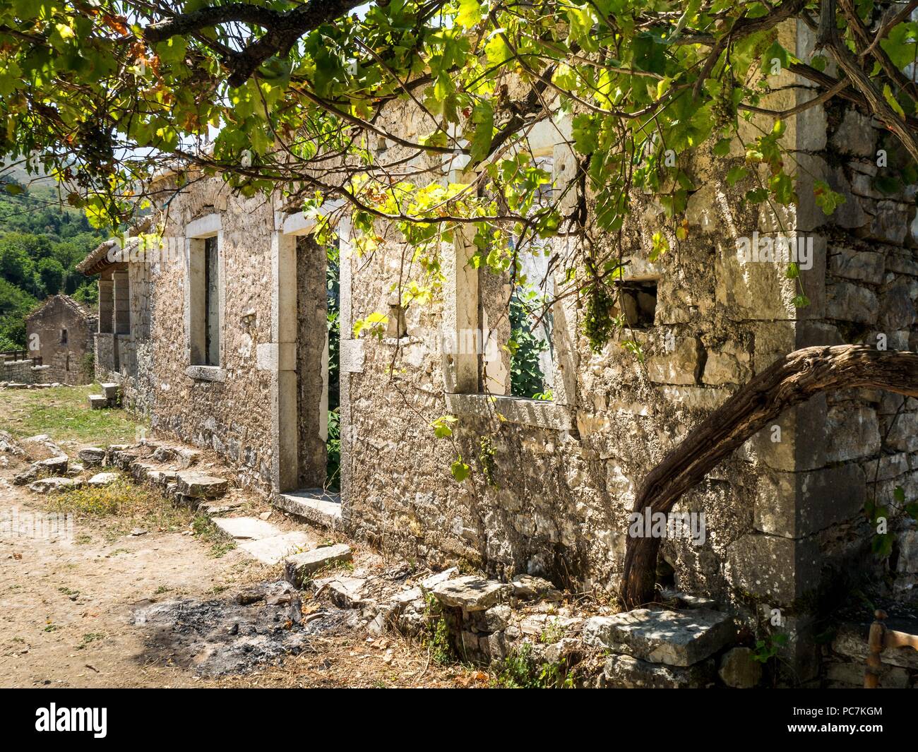 Old house in Perithia, Greece Stock Photo Alamy
