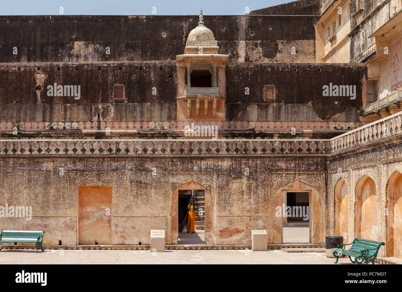 Courtyard in Amber Palace / Amer Fort Stock Photo - Alamy