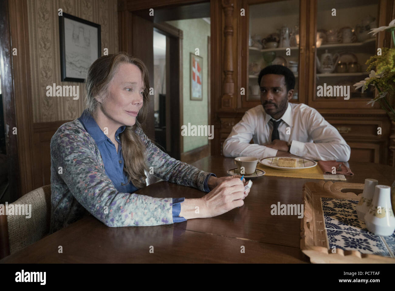 CASTLE ROCK, l-r: Sissy Spacek, Andre Holland in 'Severance' (Season 1
