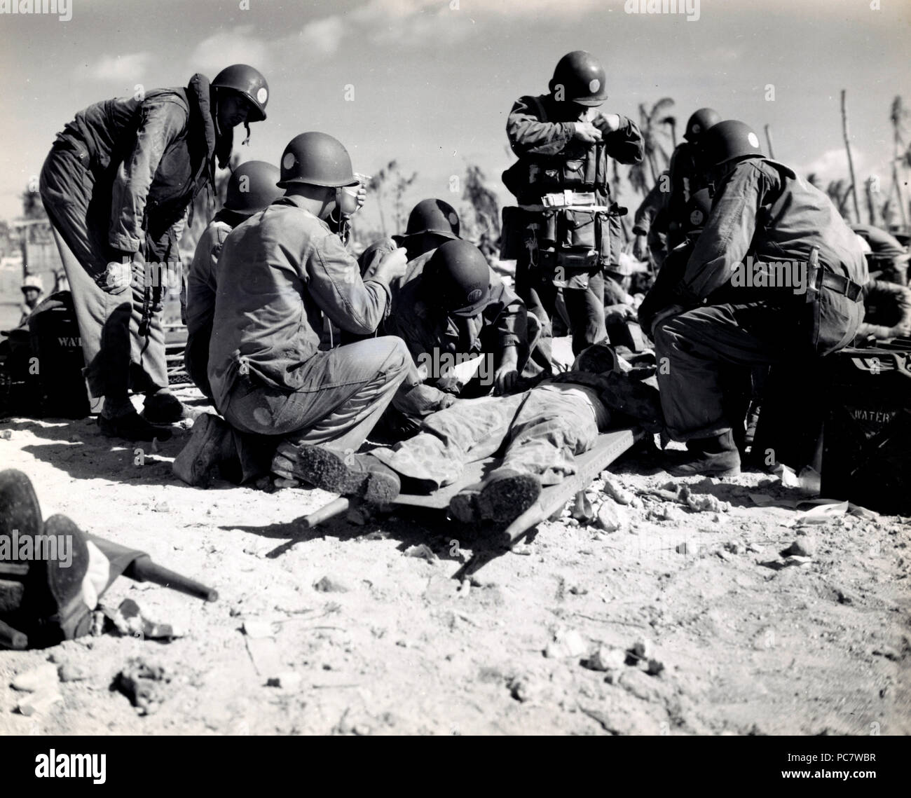 World war ii blood plasma hi-res stock photography and images - Alamy