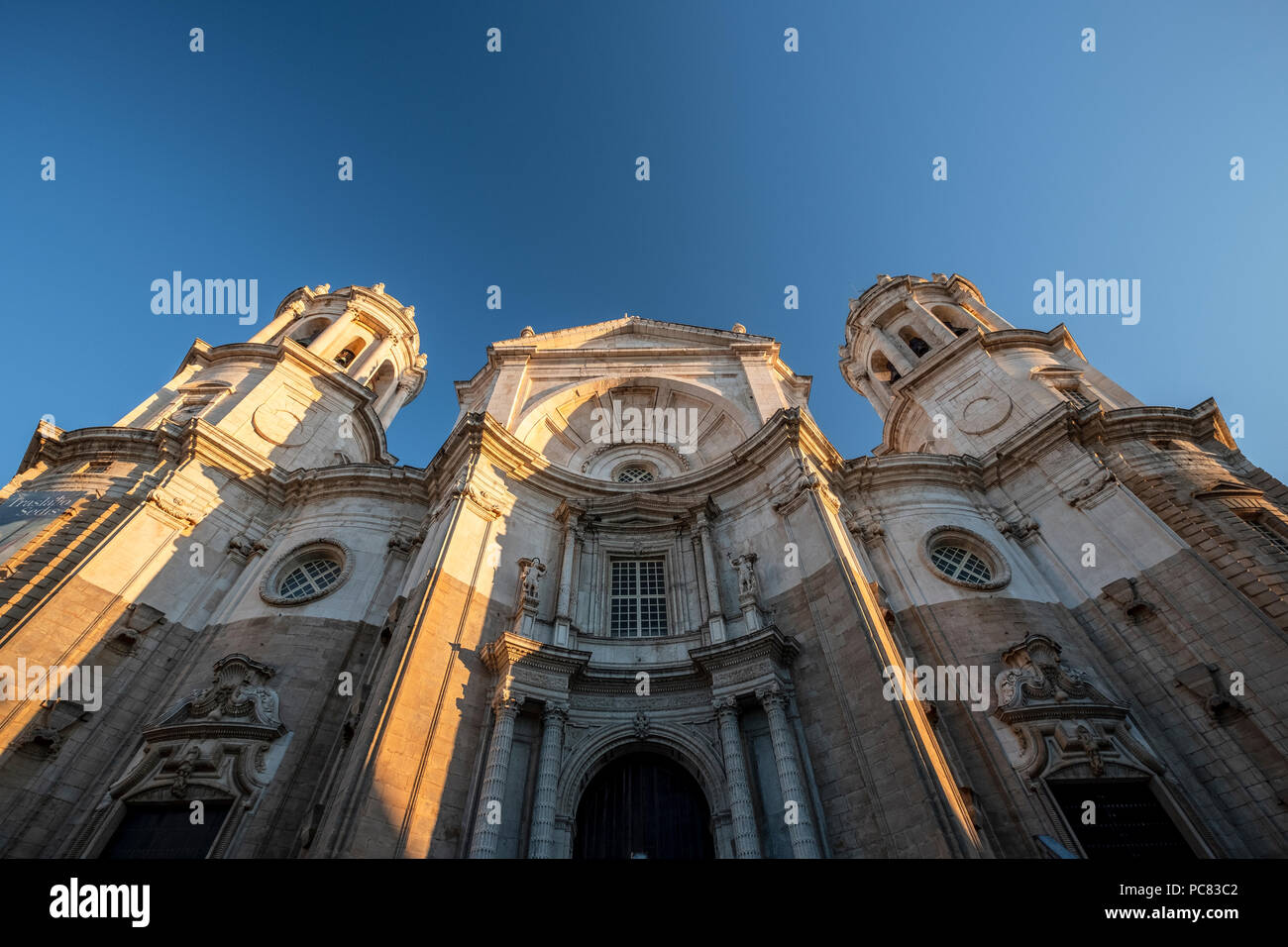 Catedral de santa cruz hi-res stock photography and images - Alamy