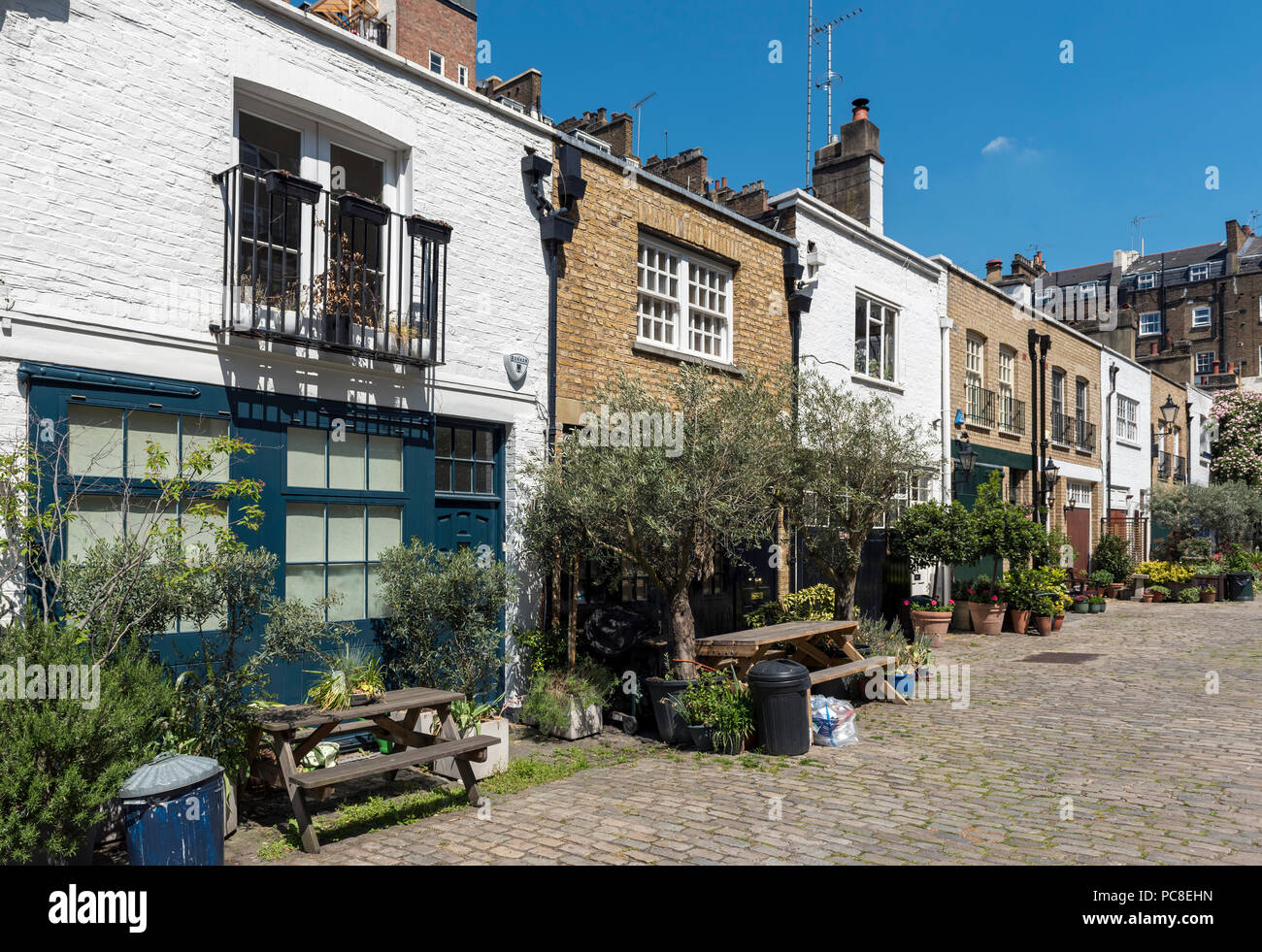 Historic cobbled Bathurst Mews in Hyde Park area, London, England, UK