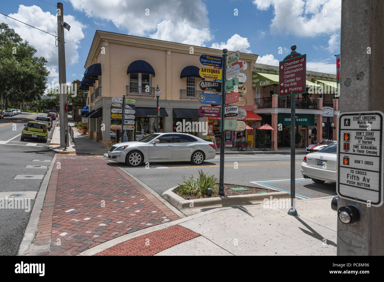 Mount Dora Florida City Streets Stock Photo Alamy