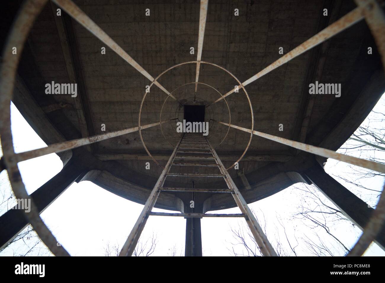 Tower ladder hires stock photography and images Alamy