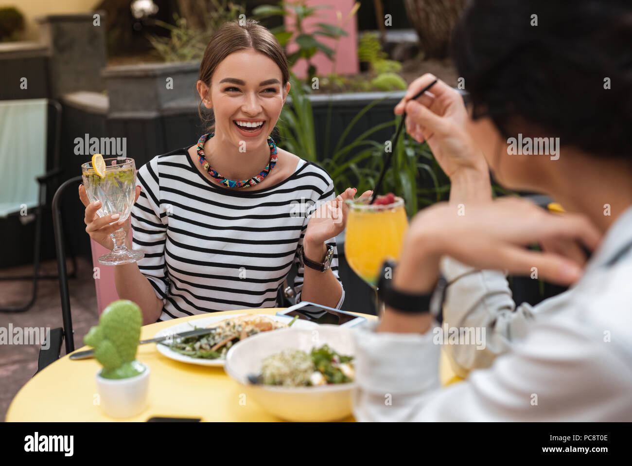 Woman laughing out loud hi-res stock photography and images - Alamy