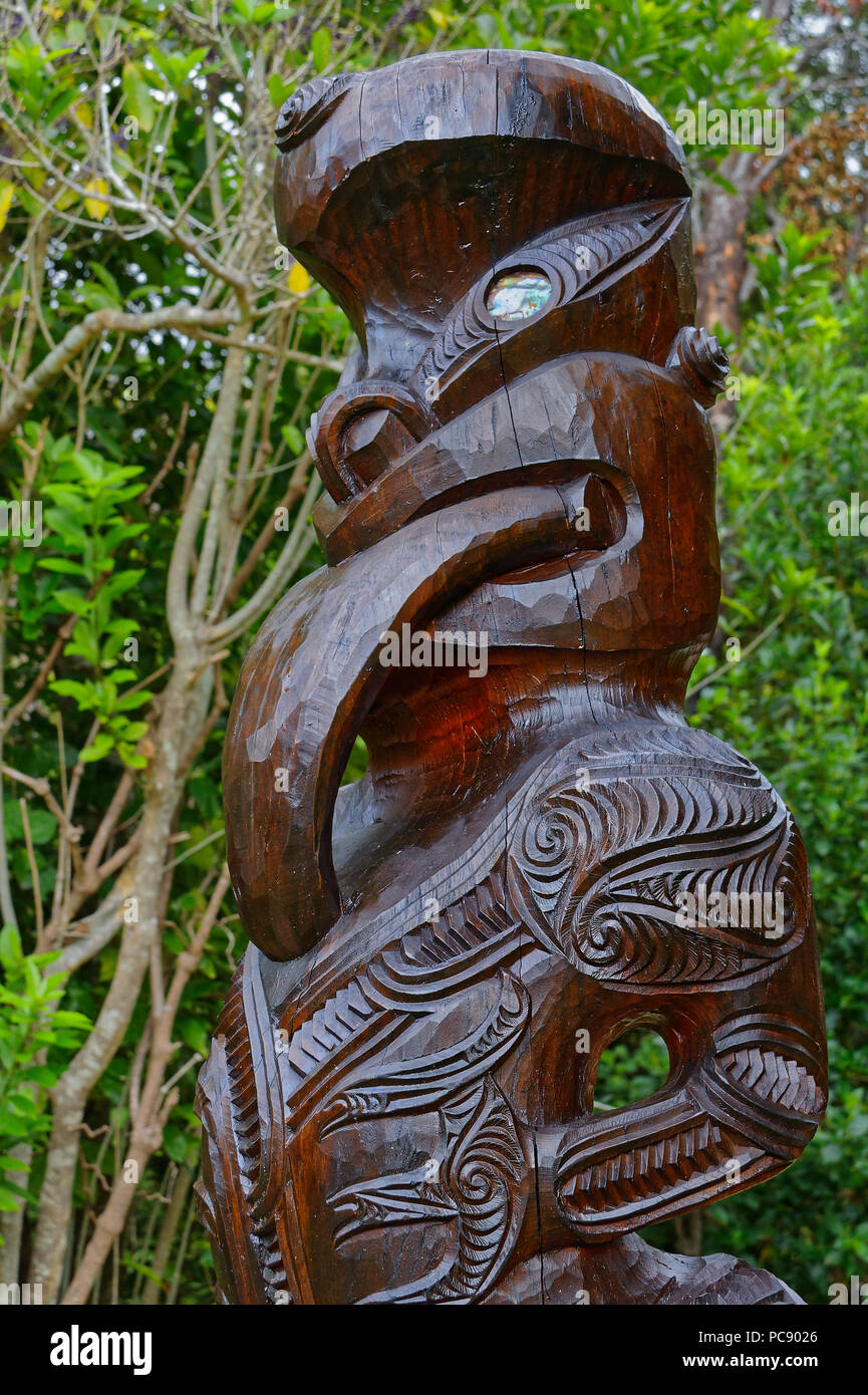Beautifully detailed Maori carving, Ship Cove, Marlborough Sounds, New zealand Stock Photo