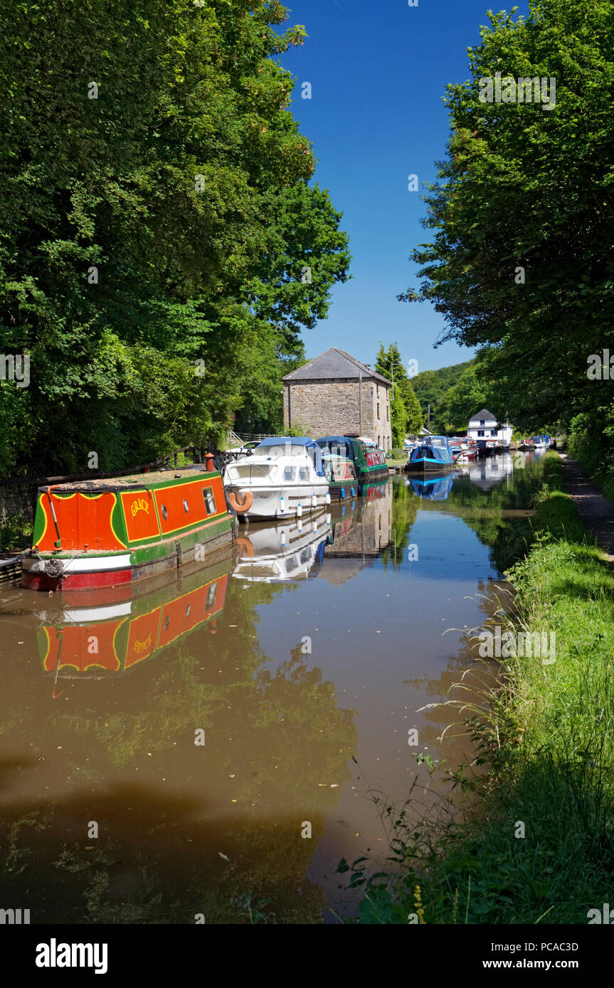 Canal near abergavenny hires stock photography and images Alamy