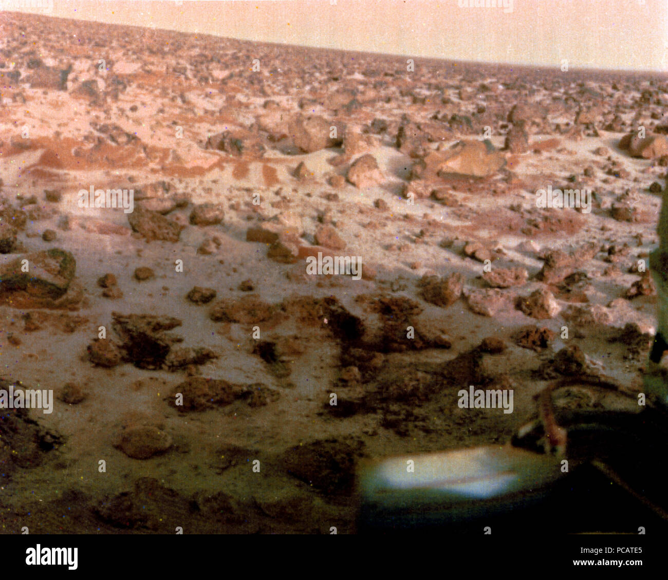 View of ice on Martian surface at Utopia Planitia, Landing Site of Viking 2. The Viking 2 Lander took this photo on May 18, 1979, and relayed it to Earth via the Viking Orbiter 1 on June 07, 1979. Stock Photo