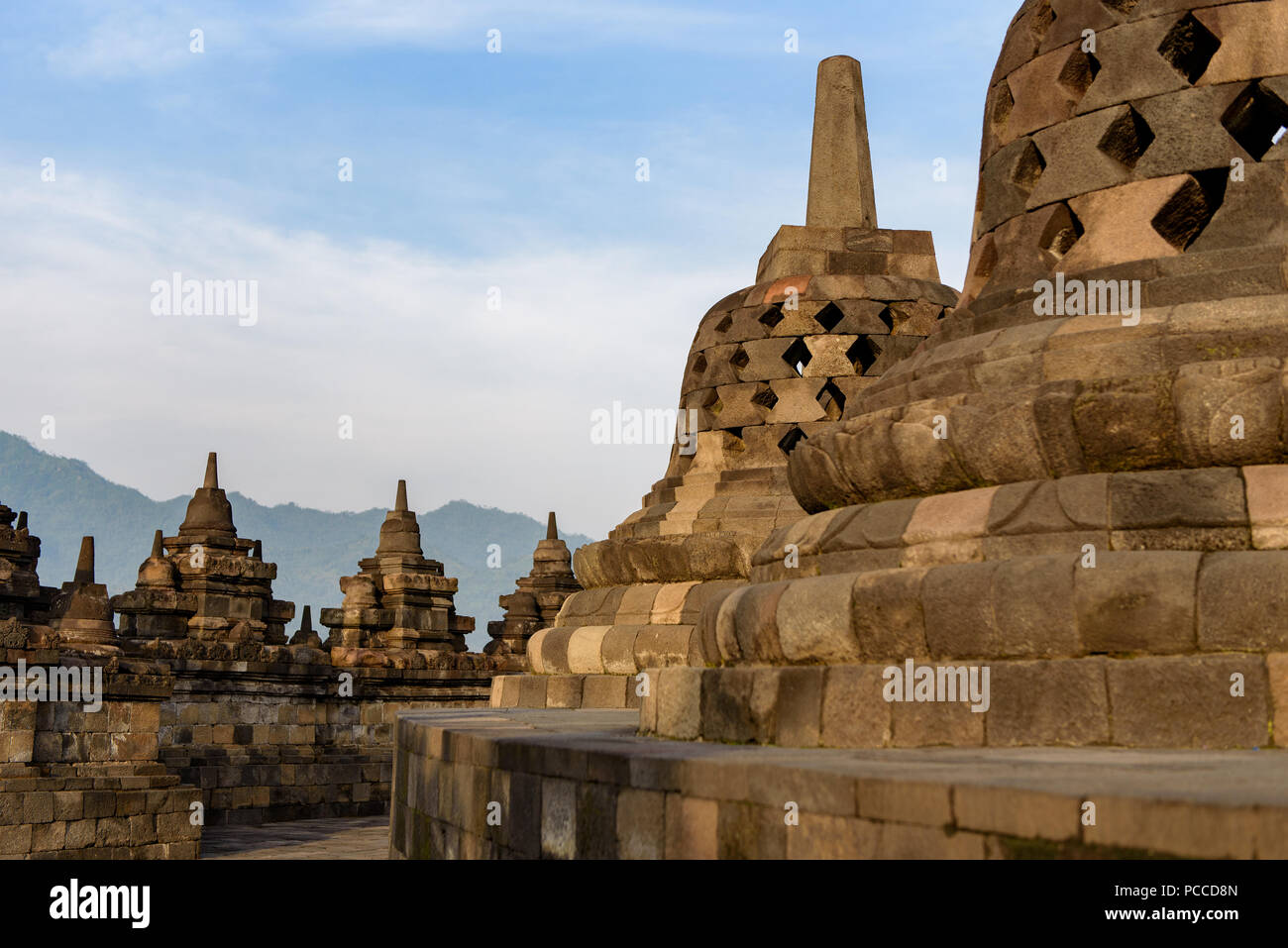 Templo de borobudur java hi-res stock photography and images - Alamy