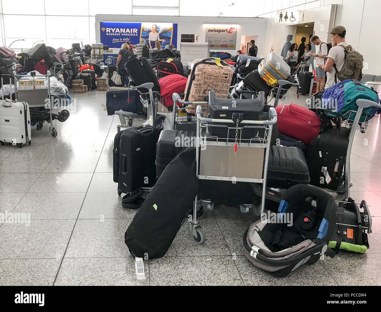 Stansted airport lost baggage sale