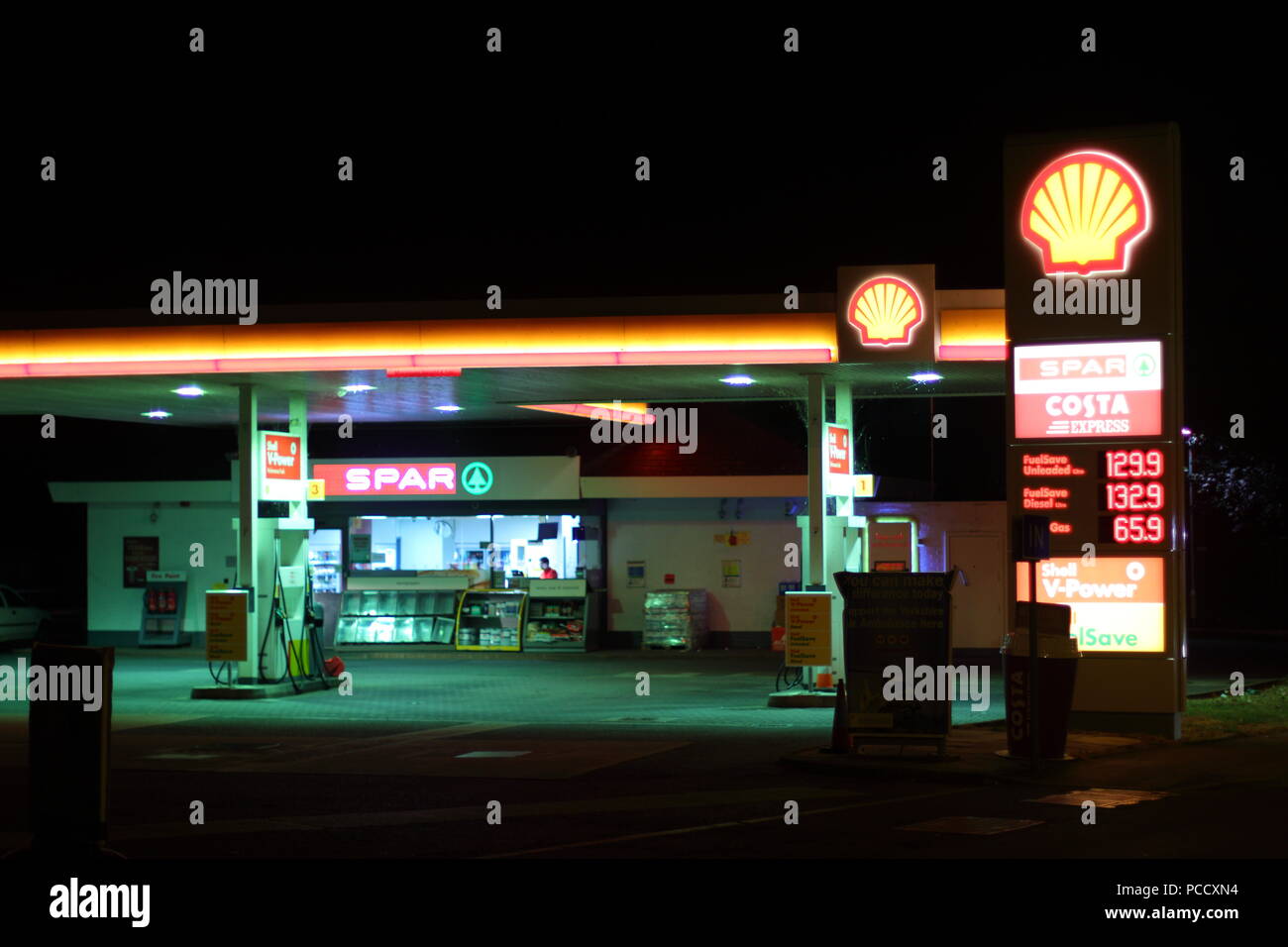 Shell service station at night on Lock Lane in Castleford , West