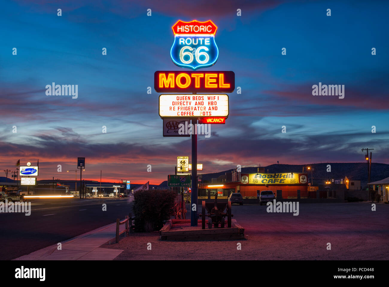 Route 66 Neon Sign High Resolution Stock Photography And Images Alamy