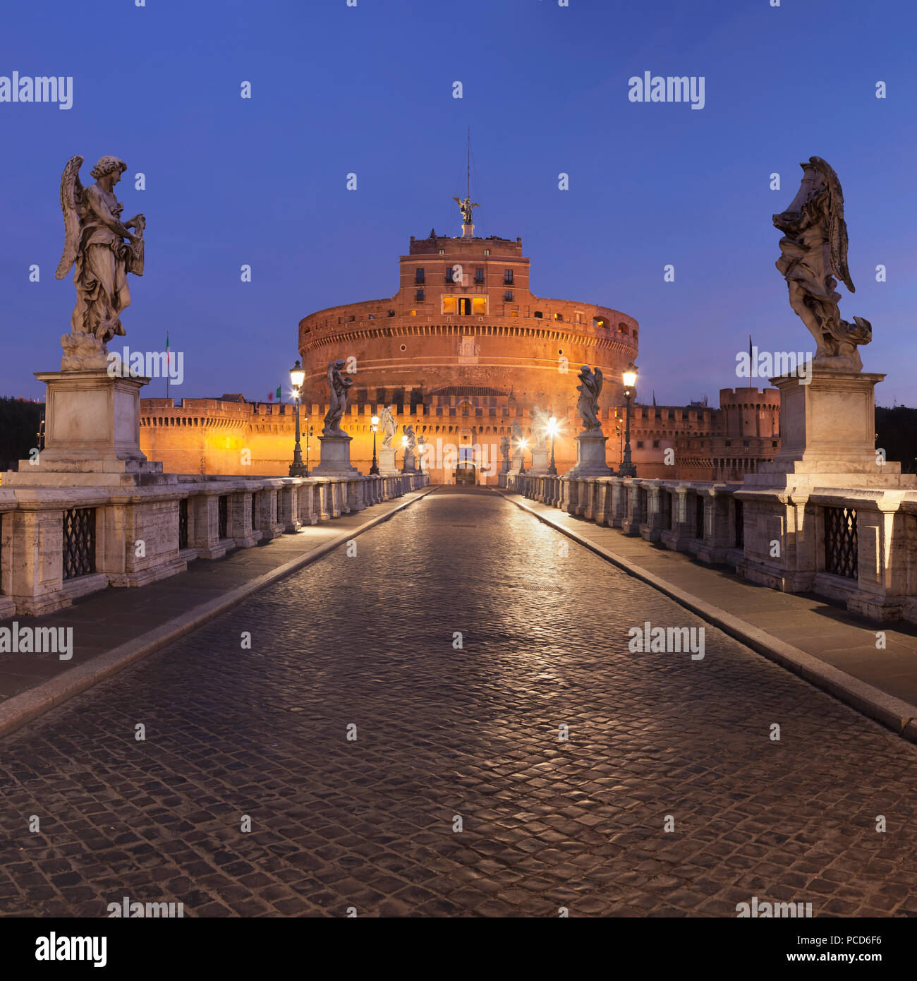 Mausoleum of Hadrian, Castel Sant'Angelo, Ponte Sant'Angelo Bridge, UNESCO World Heritage Site, Rome, Lazio, Italy, Europe Stock Photo