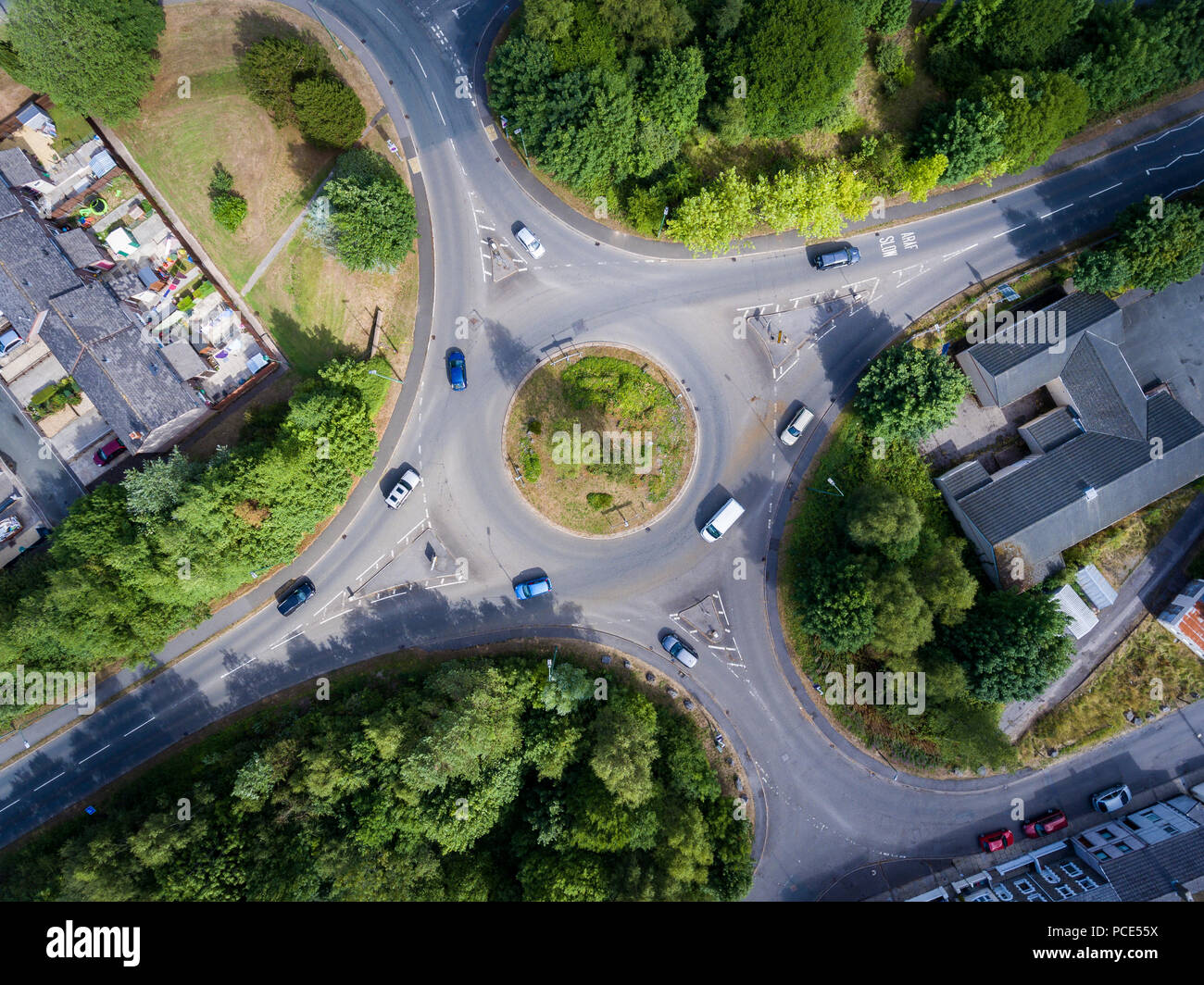 Trees roundabout uk hi-res stock photography and images - Alamy
