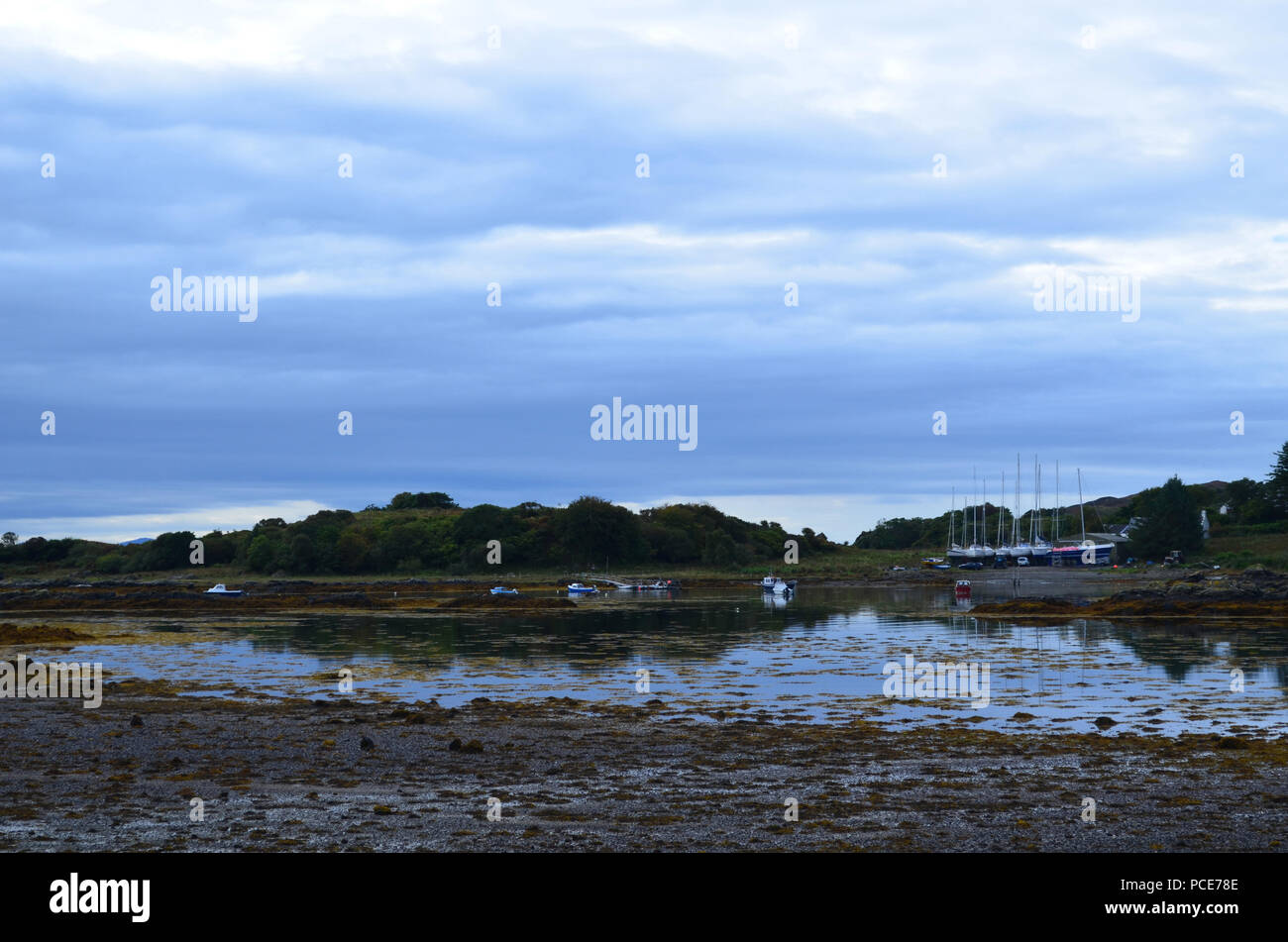 Coast of Isle of Skye during low tide Stock Photo - Alamy