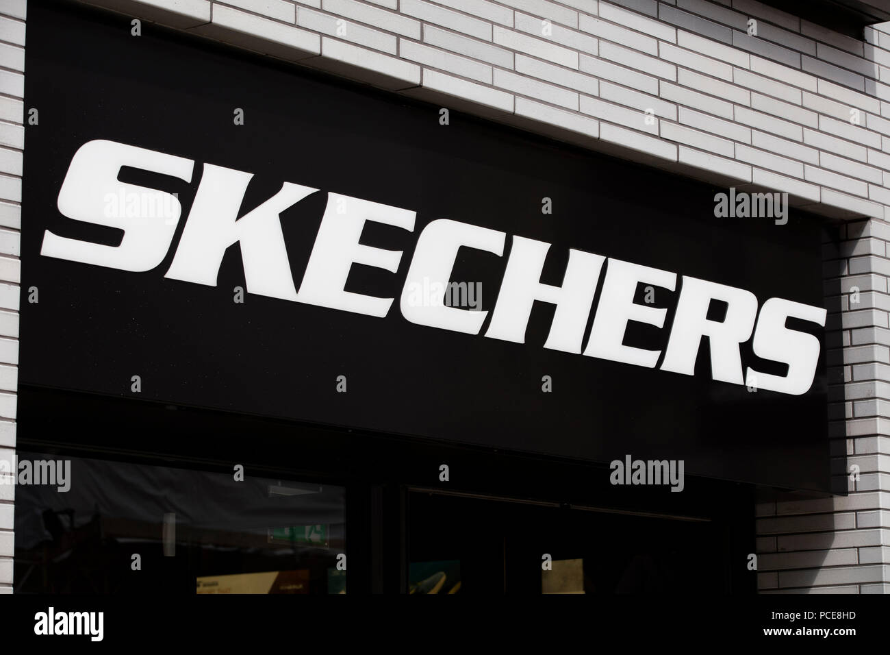 sketchers store london