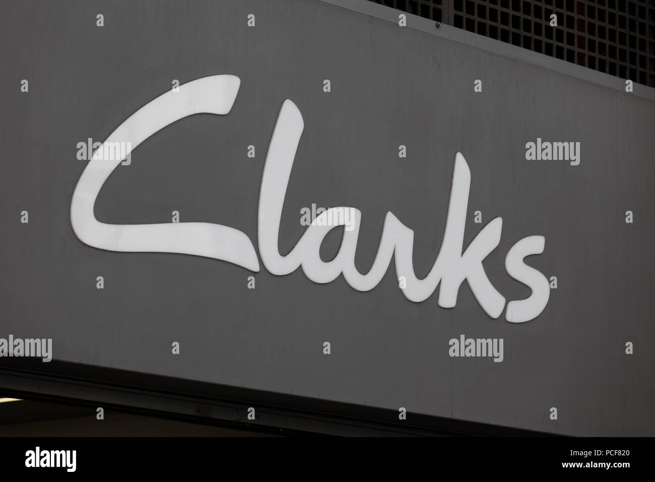 Clarks shoe shop logo hi-res stock photography and images - Alamy