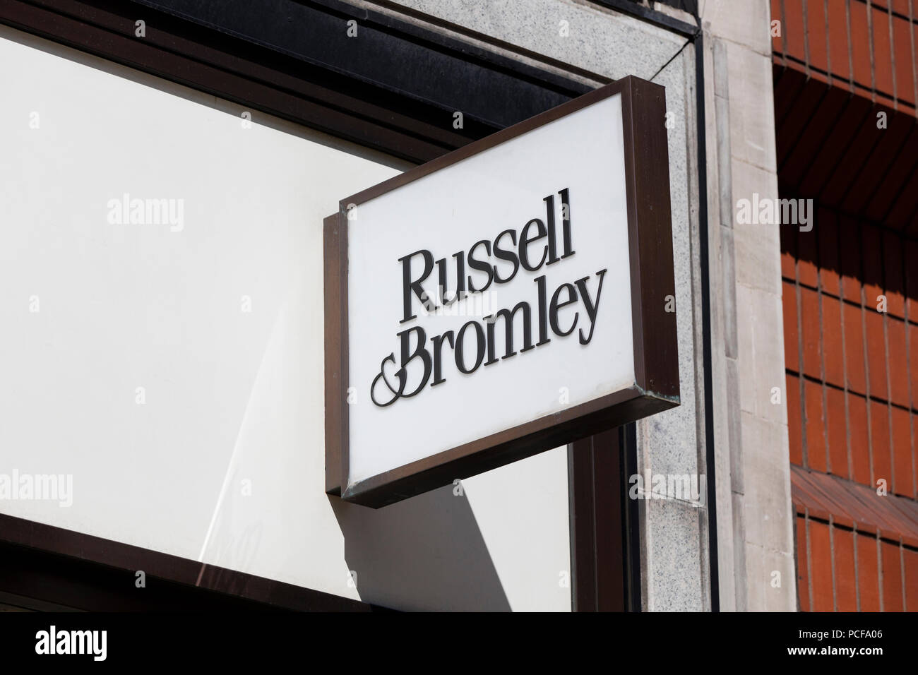 russell and bromley sale 2018